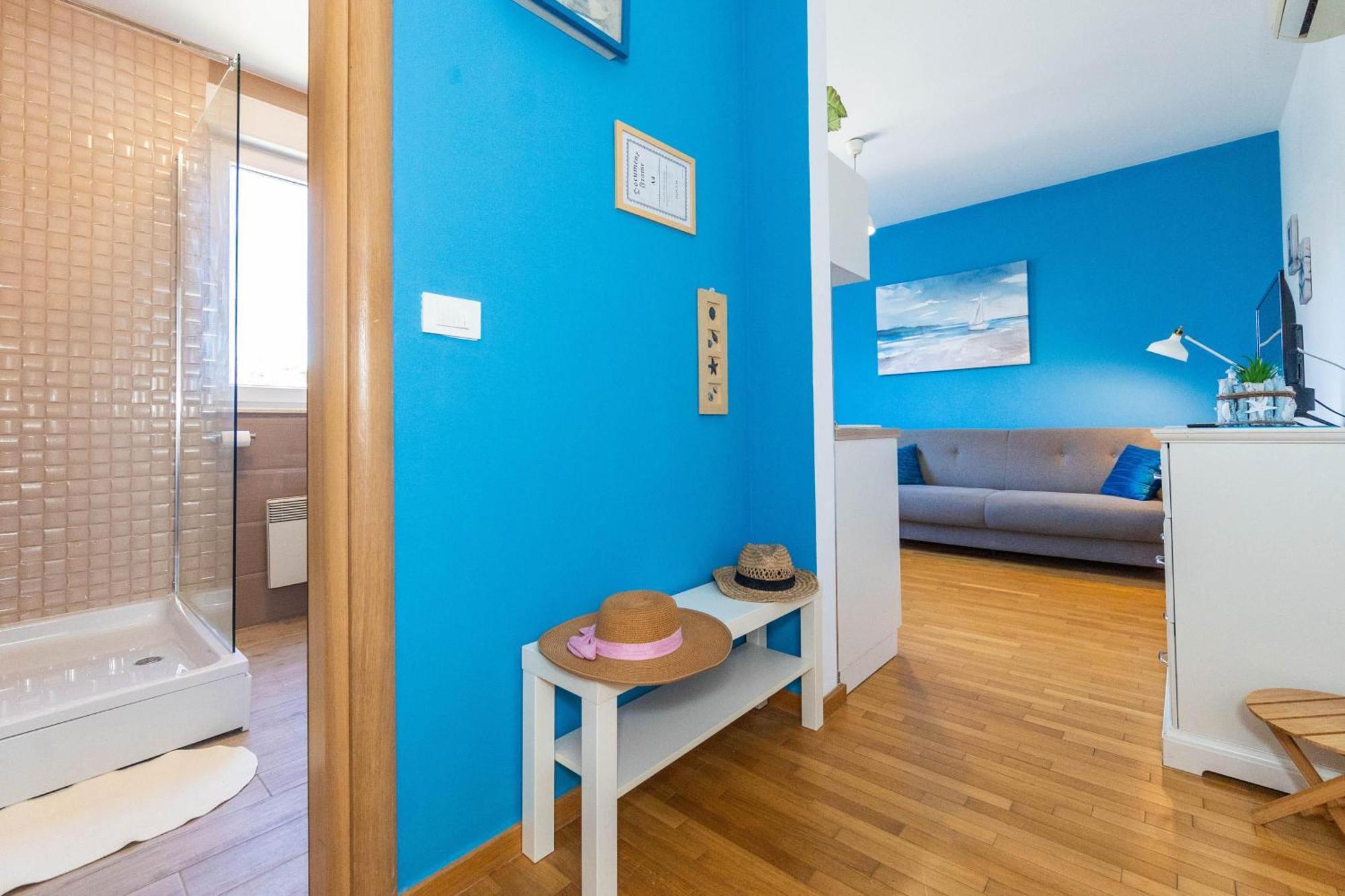 Easy Apartment *
