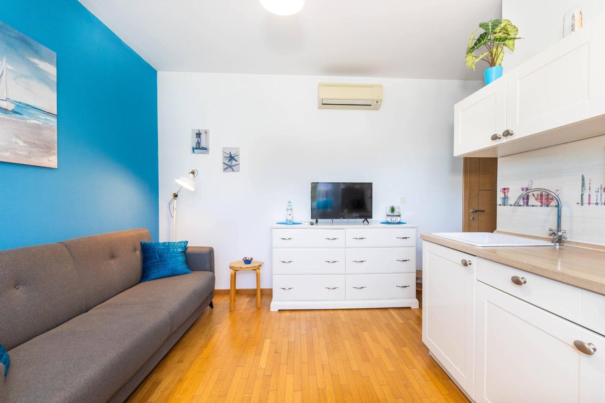 Easy Apartment *